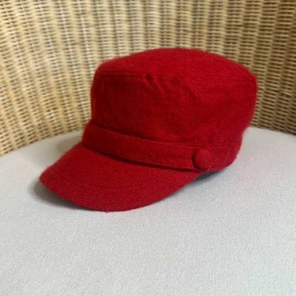 Adorable NWOT Angela & William Red News Boy Hat & Matching Scarf - Picture 3 of 12